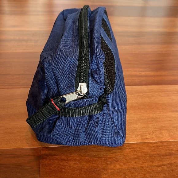 Small Pouch - Utility, Toiletries, Travel - Picture 4 of 11